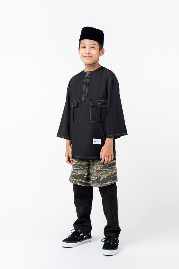 THAWB AND KWAR: Boys' Type-02 Black Oversized Junayd ¾ Sleeve Tunic
